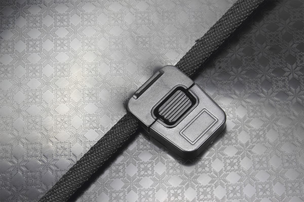Портфель "Economix" №E31641-01 А4 пласт. на застібці "Вишиванка" (чорний) — фото 4