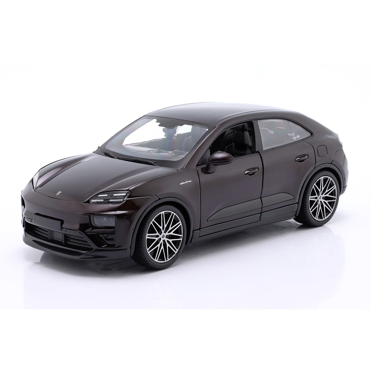Автомодель "Bburago" Porsche Macan 4 Electric (1:24) чорна №18-21114/КіддіСвіт — купити | Канцелярський Сад