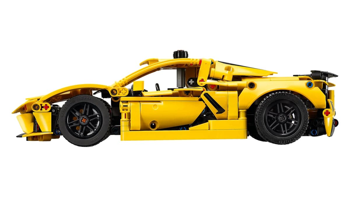 Конструктор "LEGO" Technic Chevrolet Corvette Stingray №42205 — фото 5